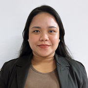 Ellen Bacarisas (Elle)